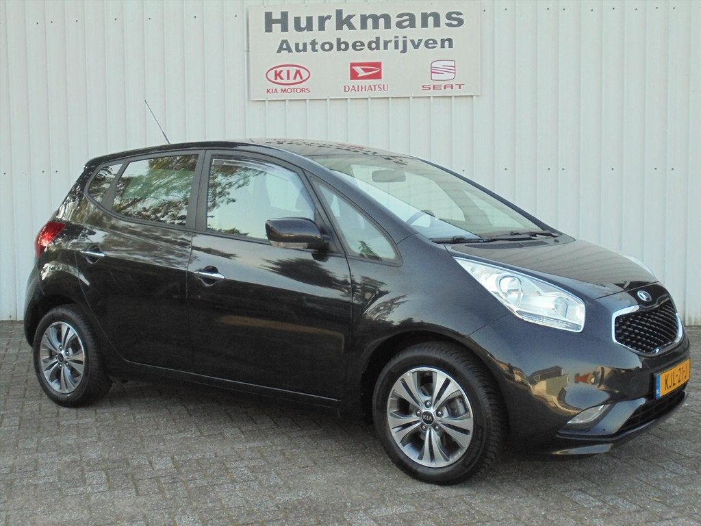 Kia Venga 1.6i AUTOMAAT HOGE INSTAP NAVI - CAMERA ENZ, Auto's, Kia, Automaat, Stof, Gebruikt, 4 cilinders