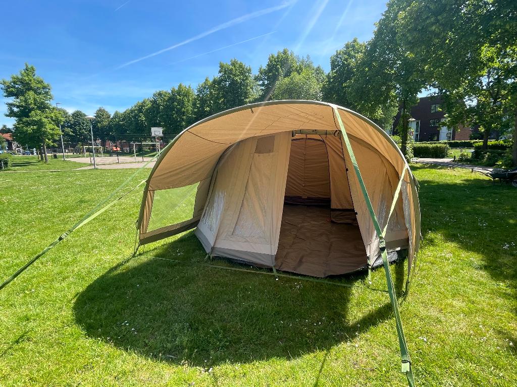 Nomad Bantu IV Air met inritsbaar grondzeil en luifel, Ophalen, Gebruikt, Tot en met 4