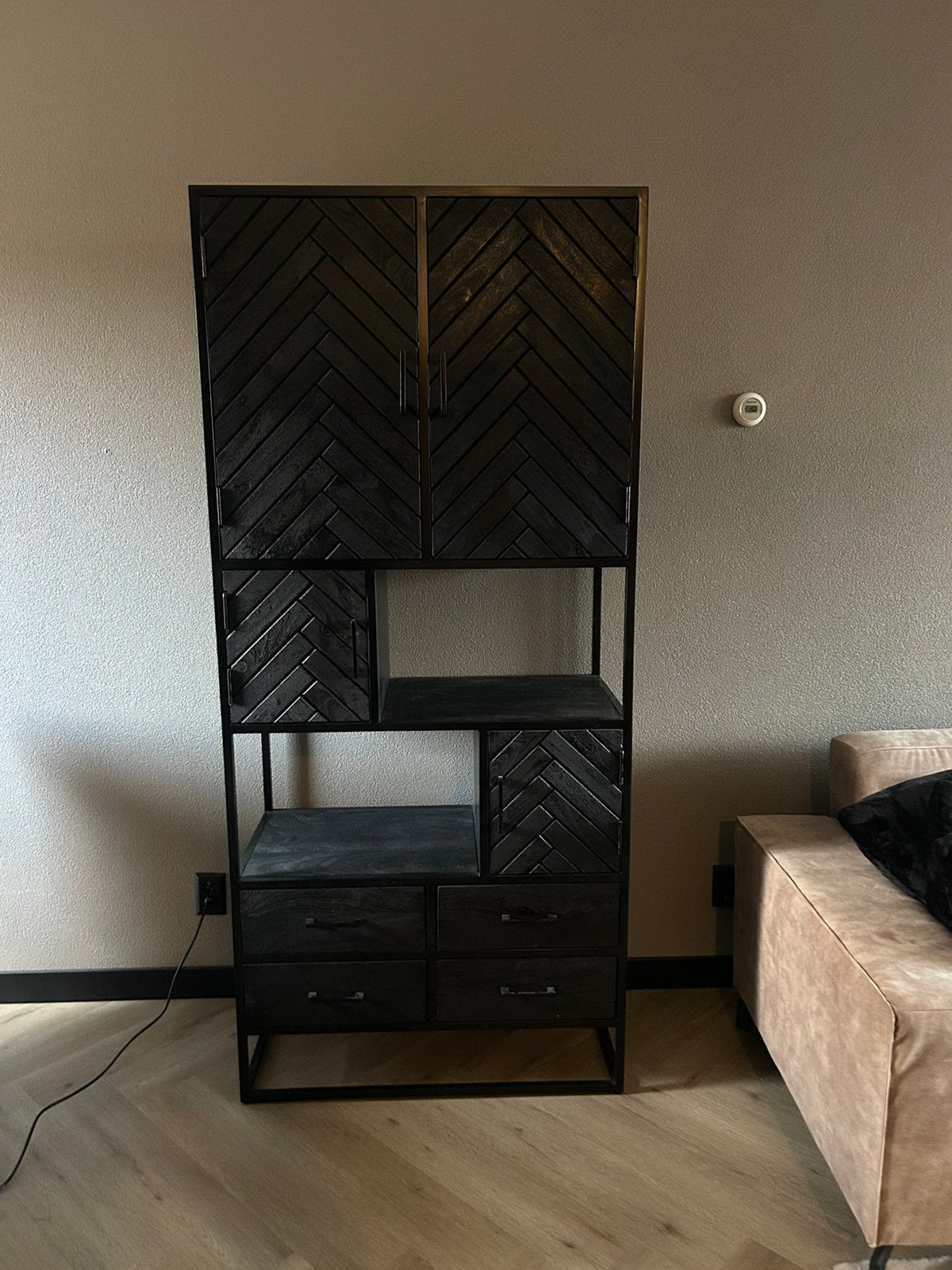 Prachtige wandkast zwart, Ophalen, Zo goed als nieuw, Minder dan 150 cm, 150 tot 200 cm