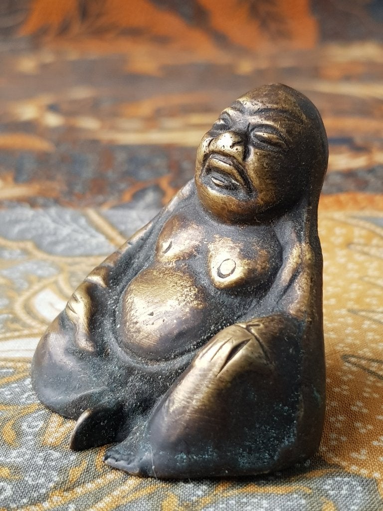 Mooi oud Chinees brons beeldje van Boeddha 4,5 cm., Antiek en Kunst, Handgemaakt, Ophalen of Verzenden, China, Brons