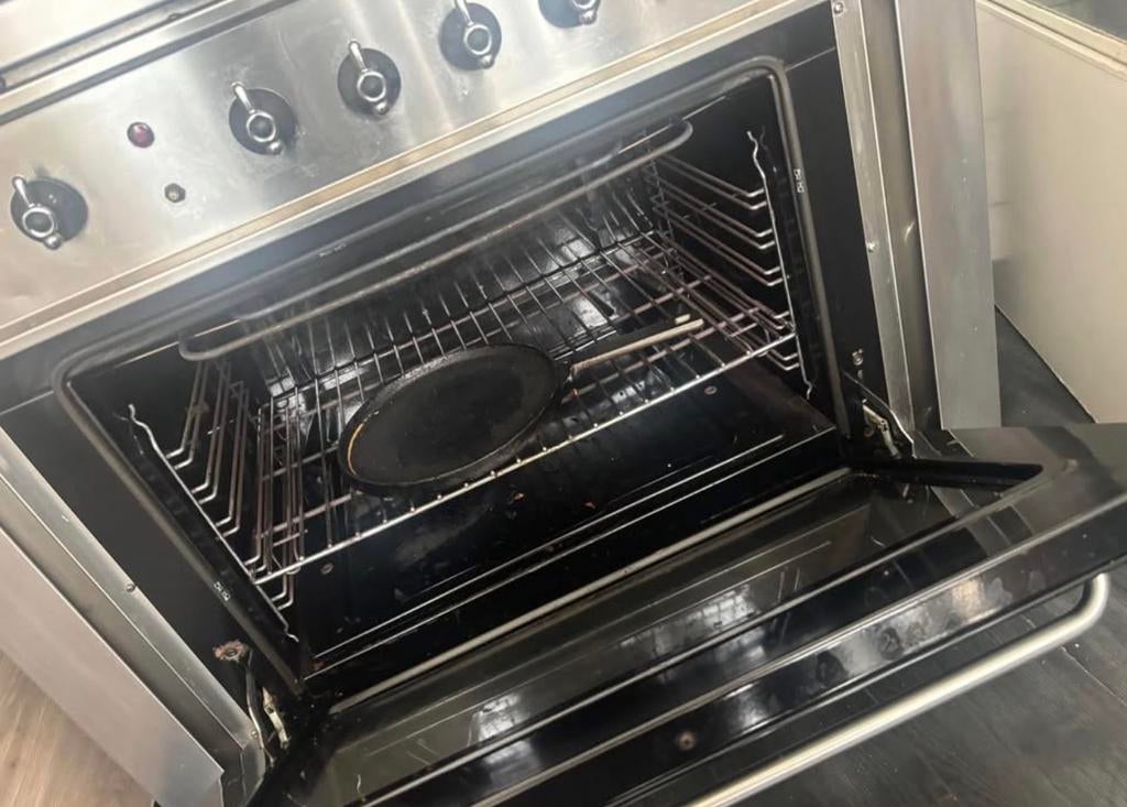 Indesit 5 pits gas fornuis met oven, Gebruikt, 60 cm of meer, Ophalen of Verzenden, Gas