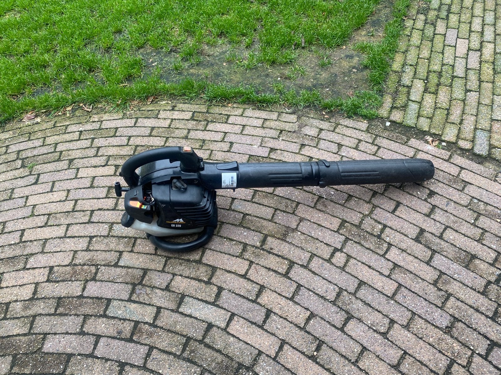 McCulloch GB 320 benzine-bladblazer, Ophalen, Zo goed als nieuw, Benzine