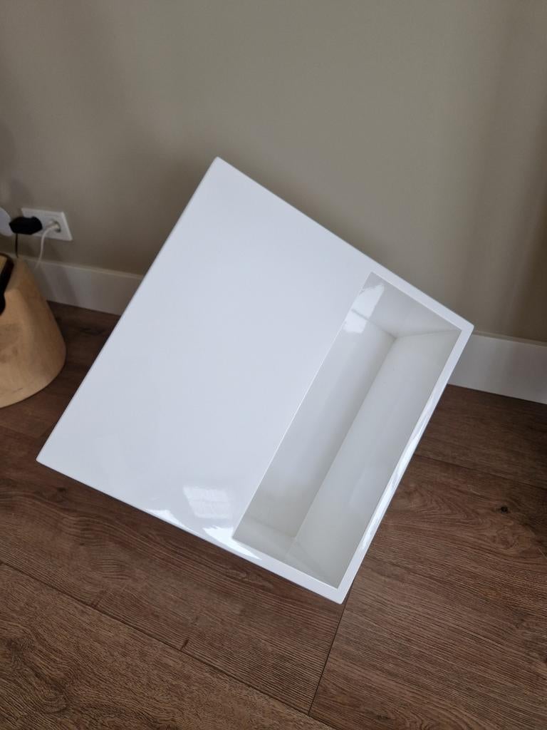 Design Boekenbak - Wit, Ophalen, Met plank(en), Zo goed als nieuw, Minder dan 100 cm