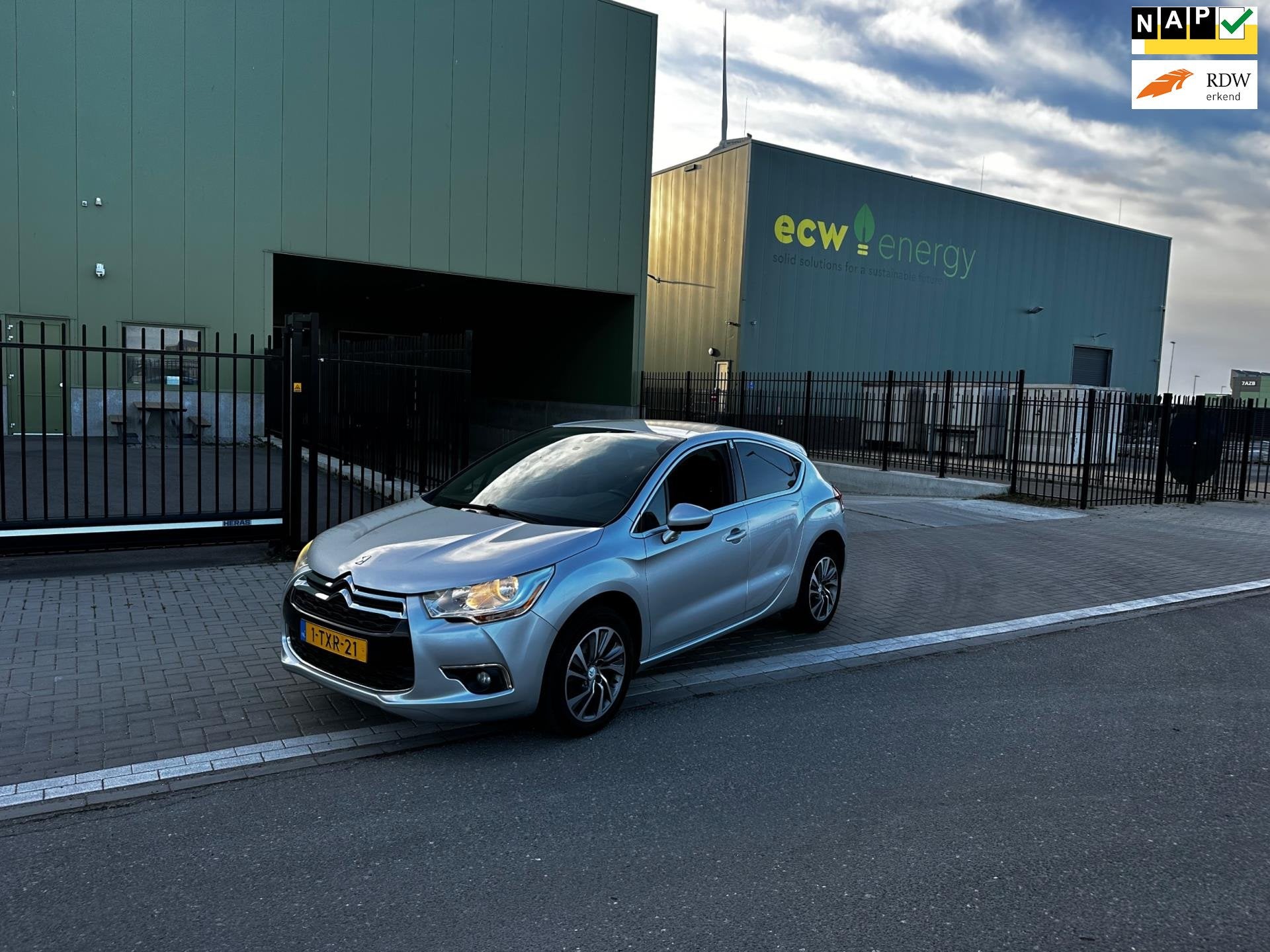 Citroen DS4 1.6 e-HDI Chic Airco.Airco, Auto's, Euro 5, 680 kg, 4 cilinders, Parkeersensor