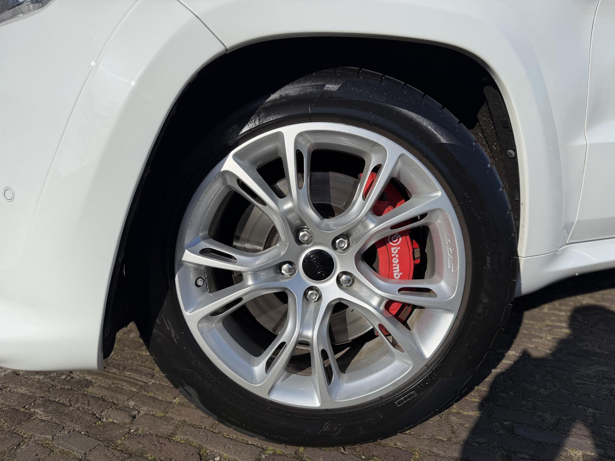 Jeep Grand Cherokee 6.4 V8 SRT8 | Pano | Volledig Onderhoude, Auto's, Jeep, Automaat, Euro 5, Wit, Bedrijf