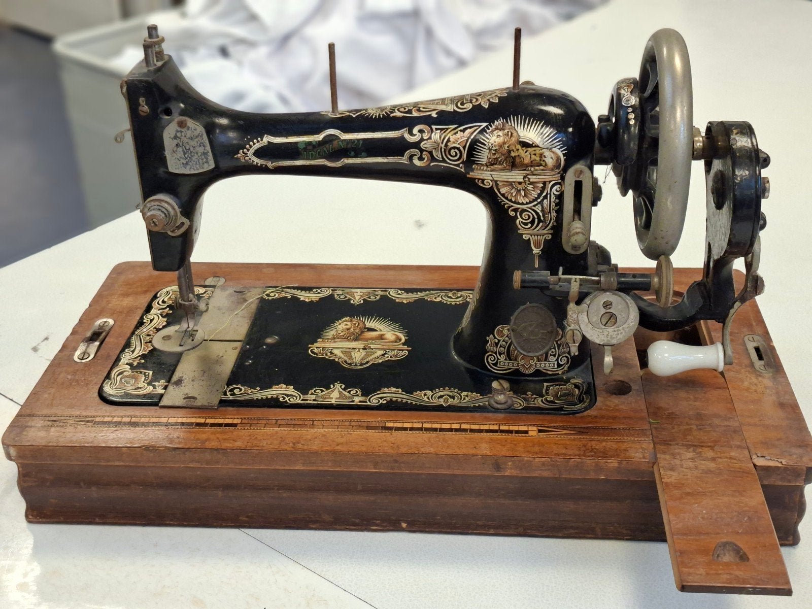 Antiek naaimachine, Antiek en Kunst, Ophalen