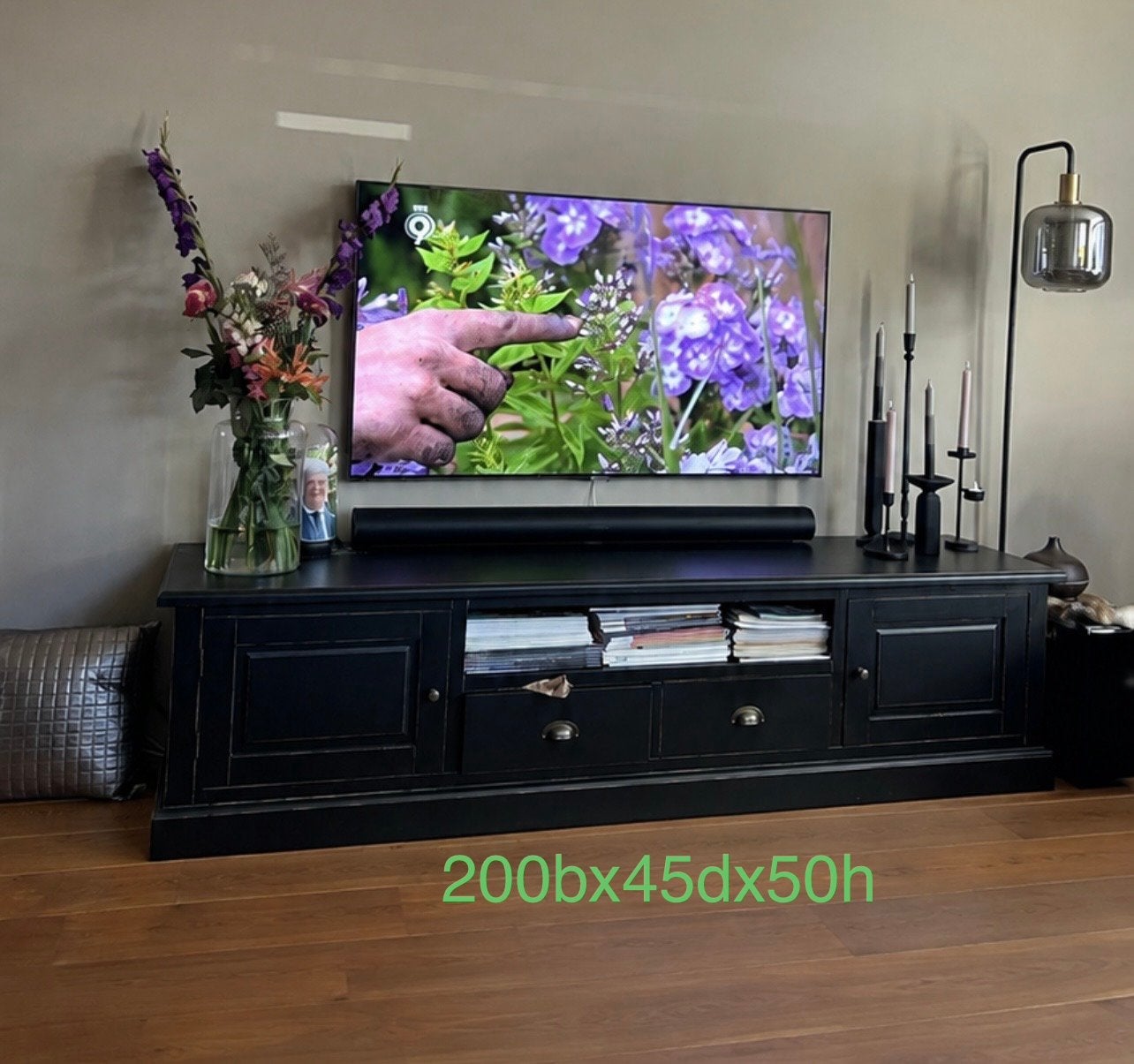 Zwart TV-meubel met opbergruimte - 200x45x50cm, Ophalen, Gebruikt, 150 tot 200 cm, Minder dan 100 cm