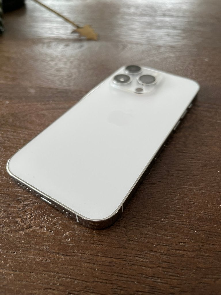 Foto 3 van Iphone 14 pro zilver
