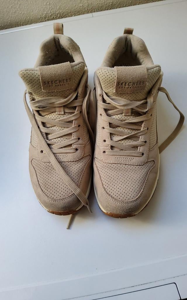 Skechers Uno Stand On Air sneakers taupe Suede

Maat 40, Skechers, Verzenden, Beige, Sneakers of Gympen