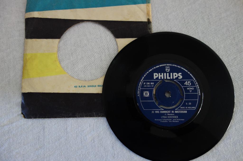 Single Lydia Oosthoek  Jij was vannacht in Amsterdam, 7 inch, Single, Ophalen of Verzenden, Zo goed als nieuw