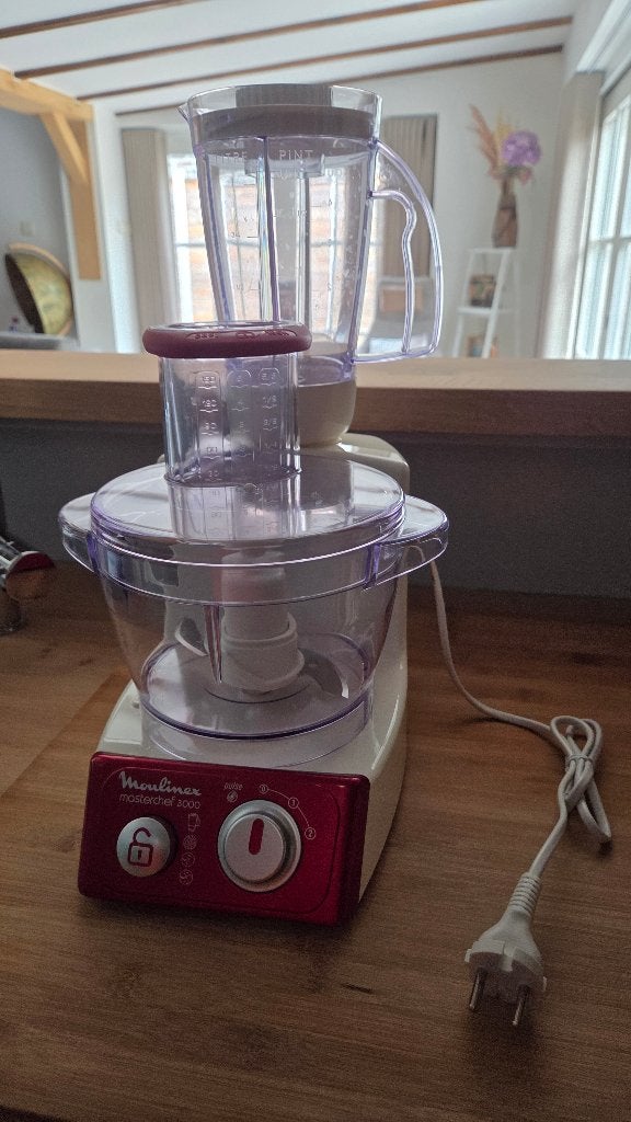 Keukenmachine / foodprocessor Moulinex Masterchef 3000, Ophalen of Verzenden, Zo goed als nieuw, Snijmachine, Rood