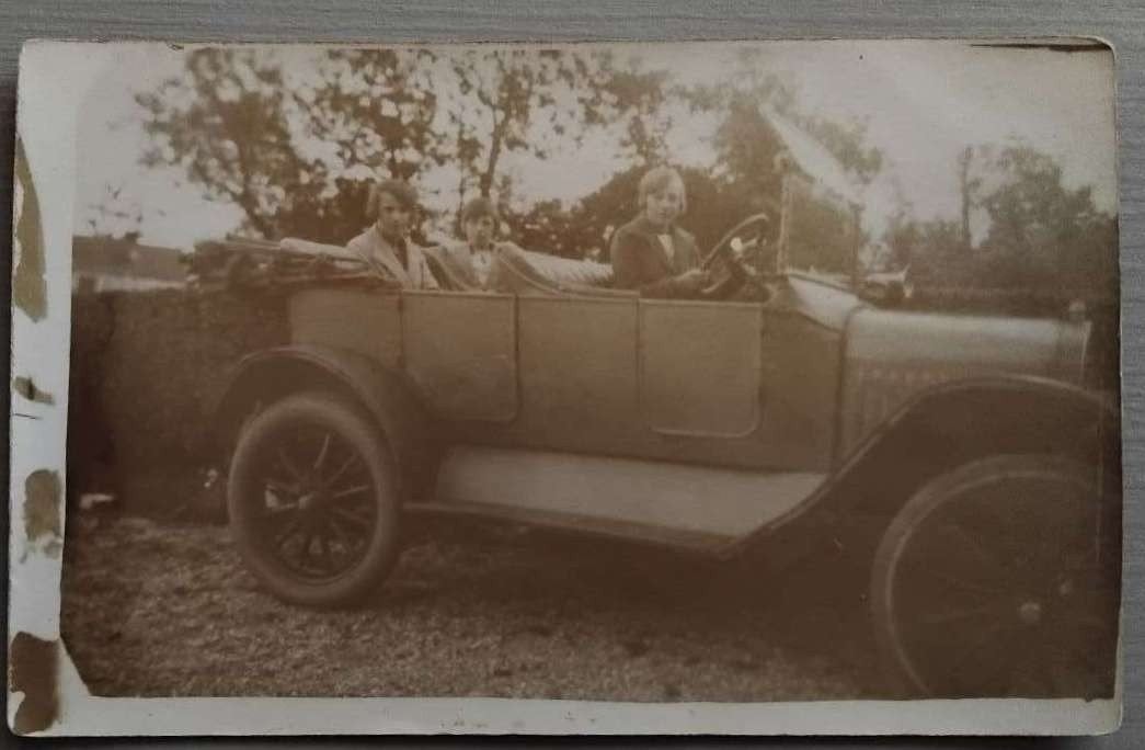Fotokaart met T-Ford – Jaren '20, Ophalen of Verzenden, 1920 tot 1940, Ongelopen