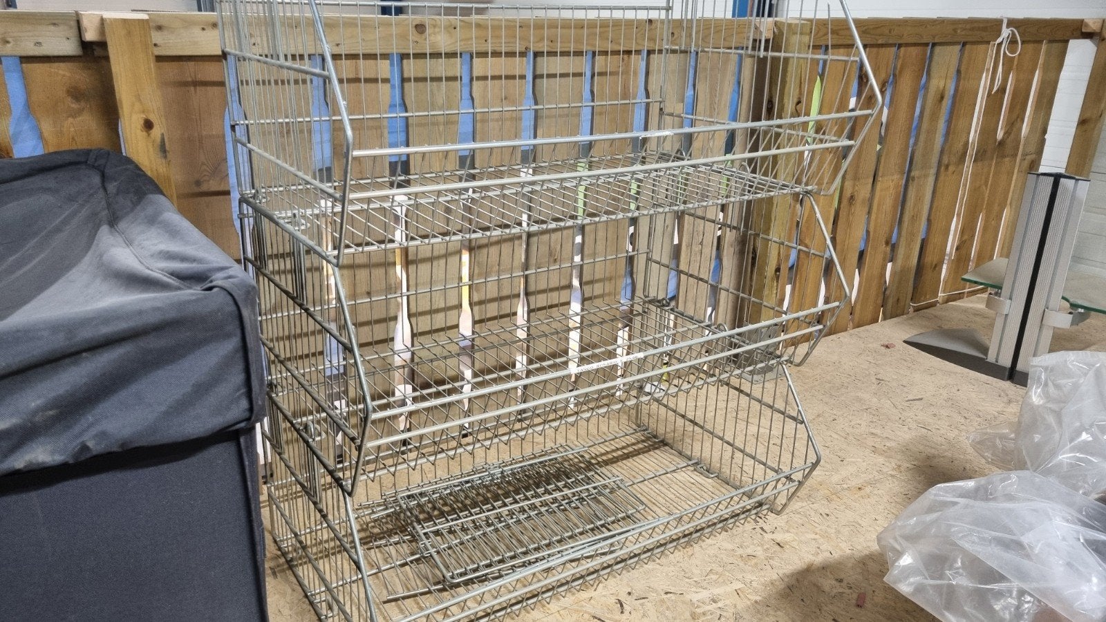 Metalen displayrek met 3 niveaus, Ophalen, Nieuw