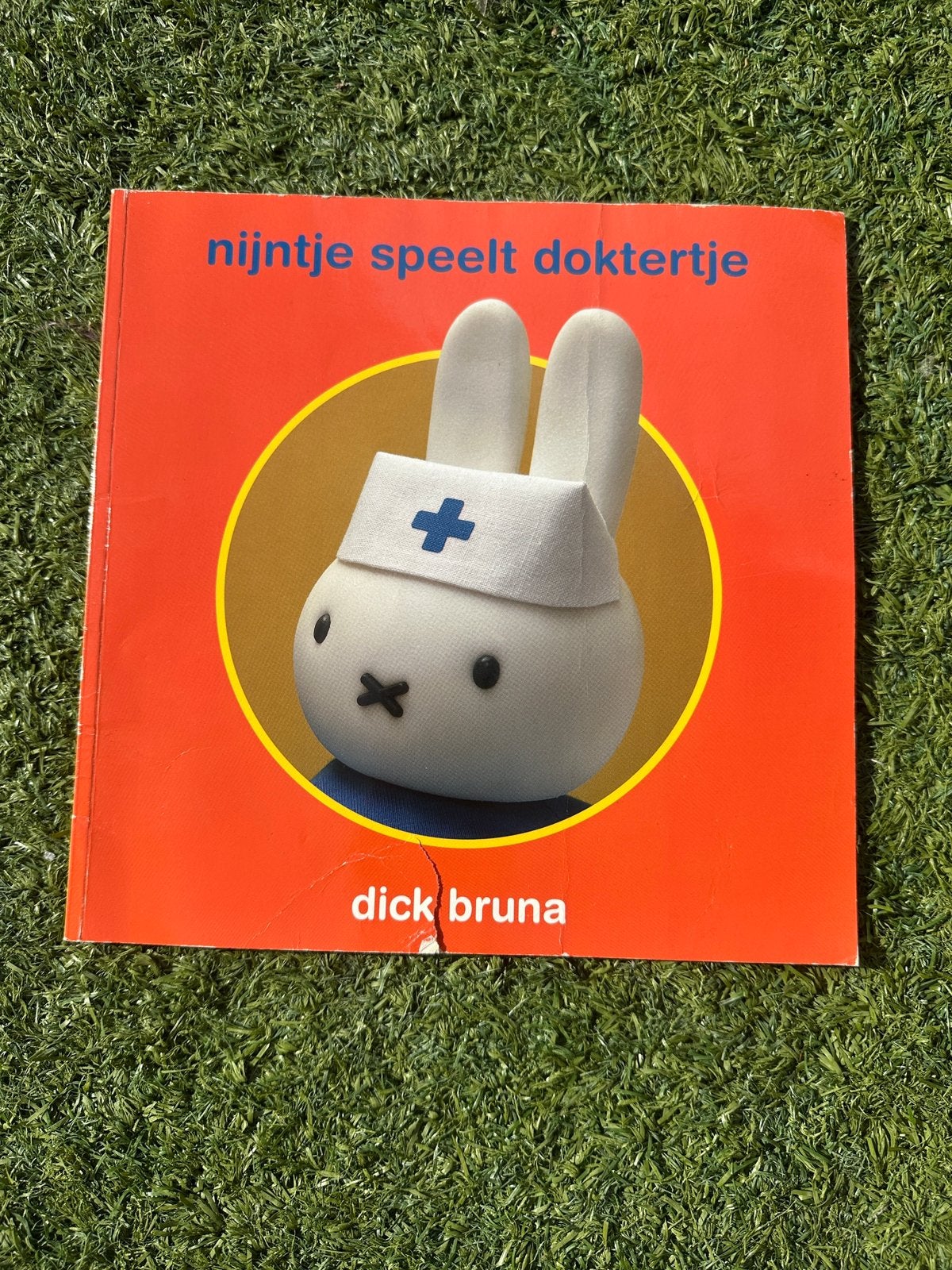 kinderboek "nijntje speelt doktertje" Dick Bruna., Ophalen, Zo goed als nieuw, 1 tot 2 jaar