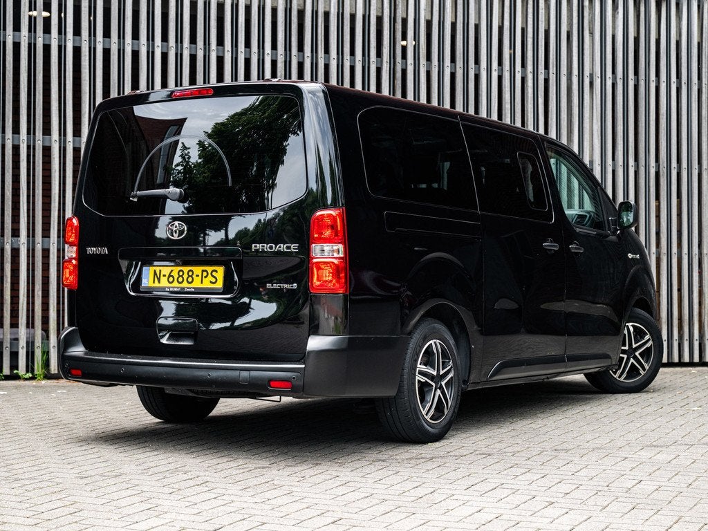 Toyota PROACE Electric Shuttle L3 Extra Range 75 kWh |9-Pers, Auto's, Toyota, Gebruikt, Overige carrosserieën, ProAce, Zwart