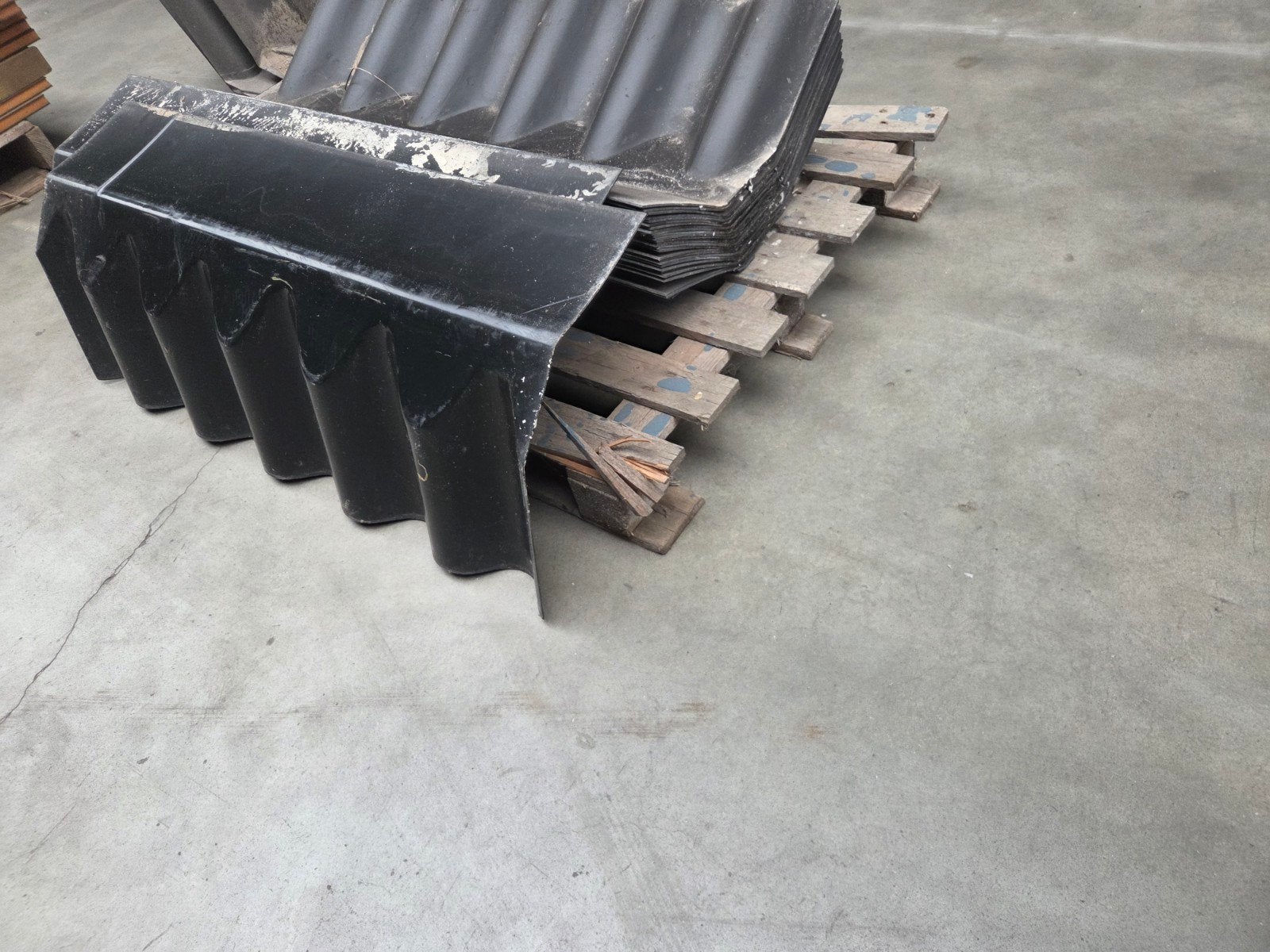 Golfplaat wand aansluiting (wandprofiel), Kunststof, Zwart, Ophalen of Verzenden, Minder dan 5 m²
