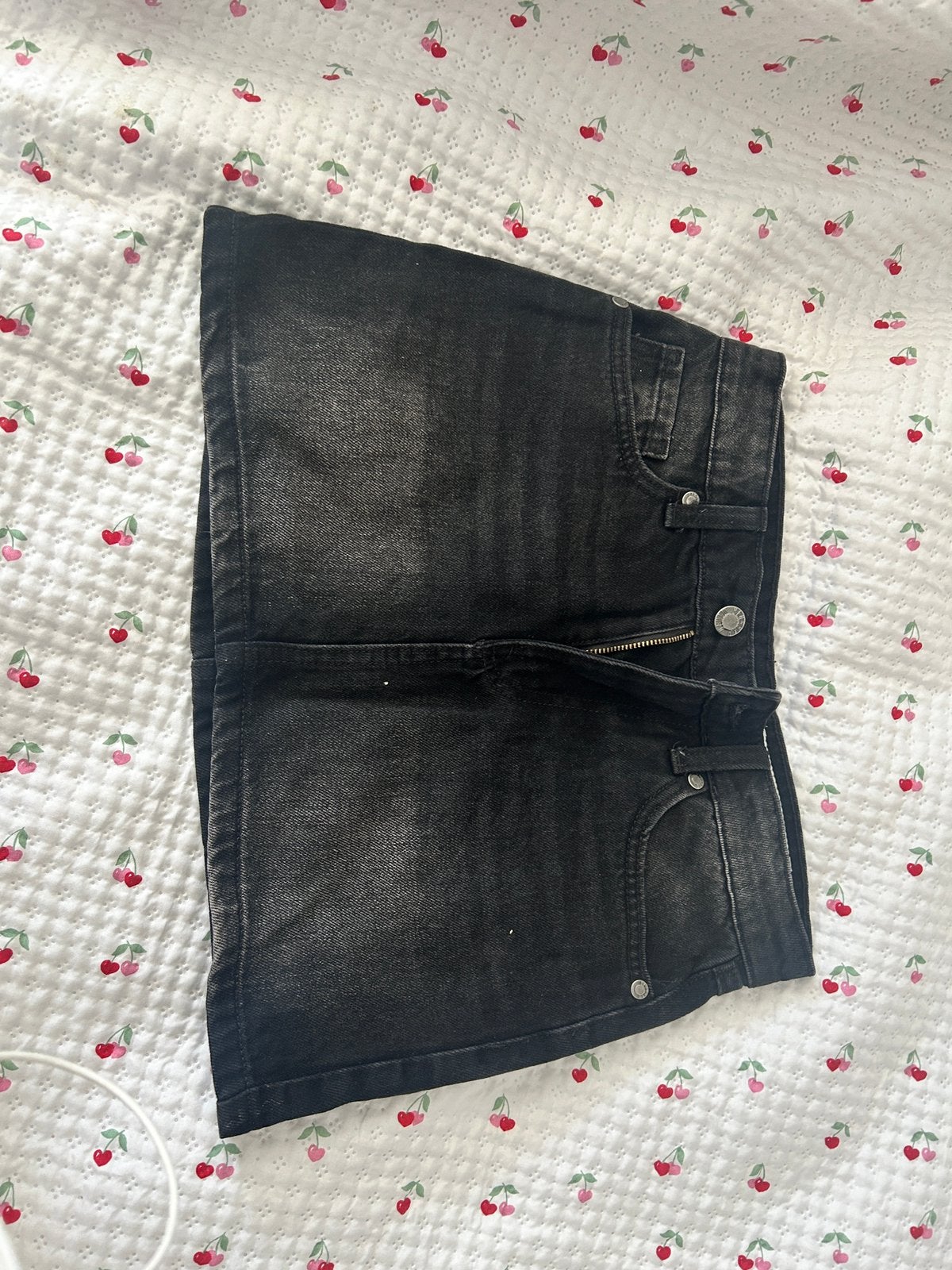 Spijker rokje, bershka, donker grijs, maat 32, Kleding | Dames, Spijkerbroeken en Jeans, Verzenden, Nieuw, Grijs, W27 (confectie 34) of kleiner