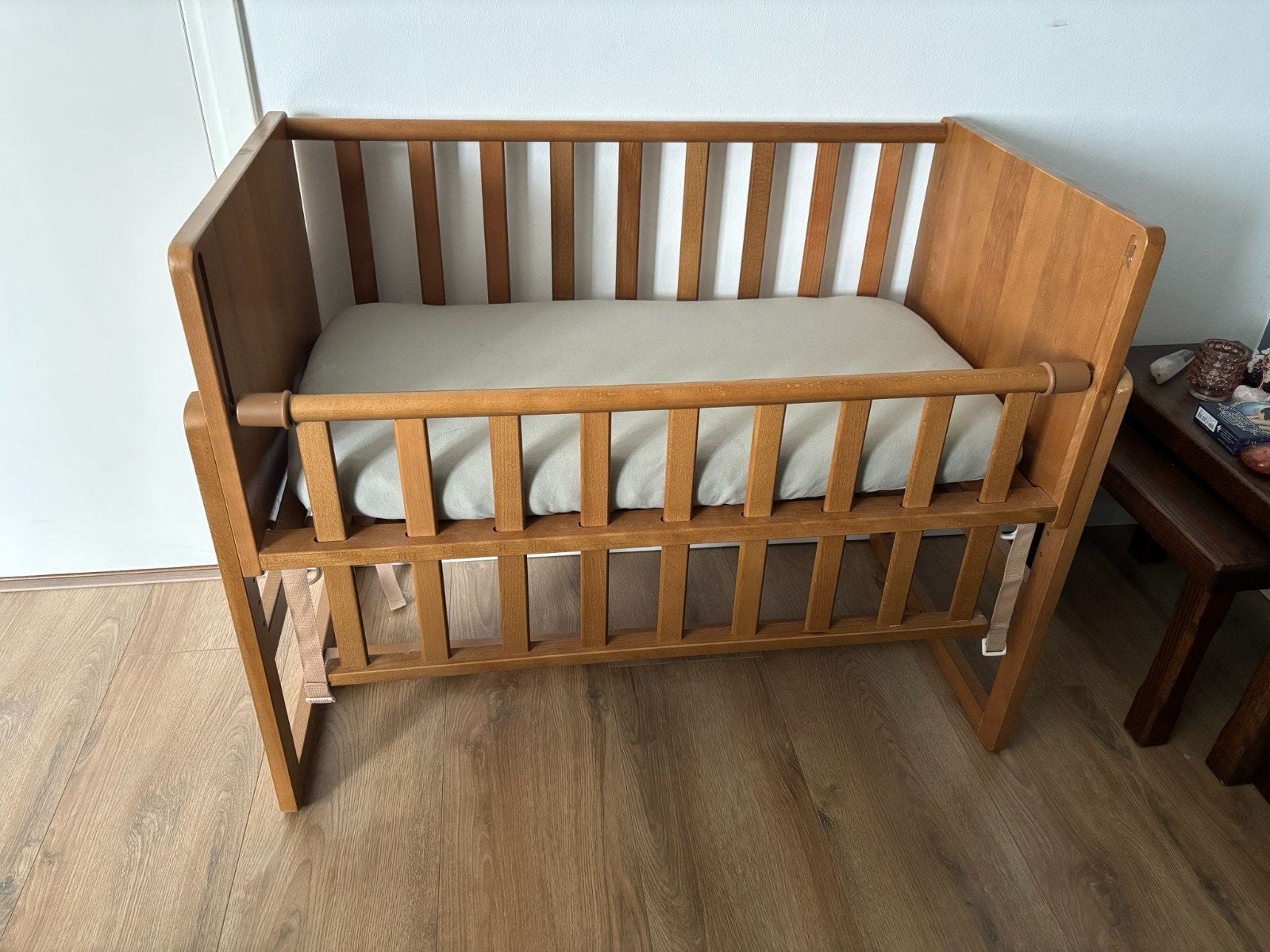 Petite Amelie Co-sleeper Walnoot incl. toebehoren, Ophalen, Minder dan 140 cm, Minder dan 70 cm, Matras