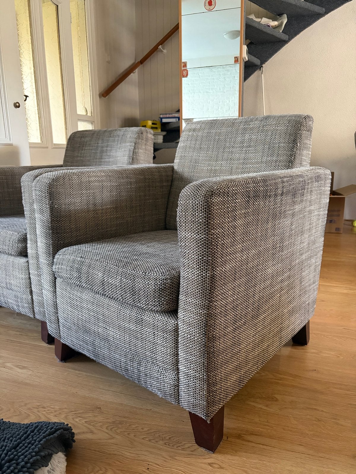 Twee mooie huiskamer stoelen / zitstoelen, Huis en Inrichting, Ophalen, Gebruikt, Stof, 75 tot 100 cm