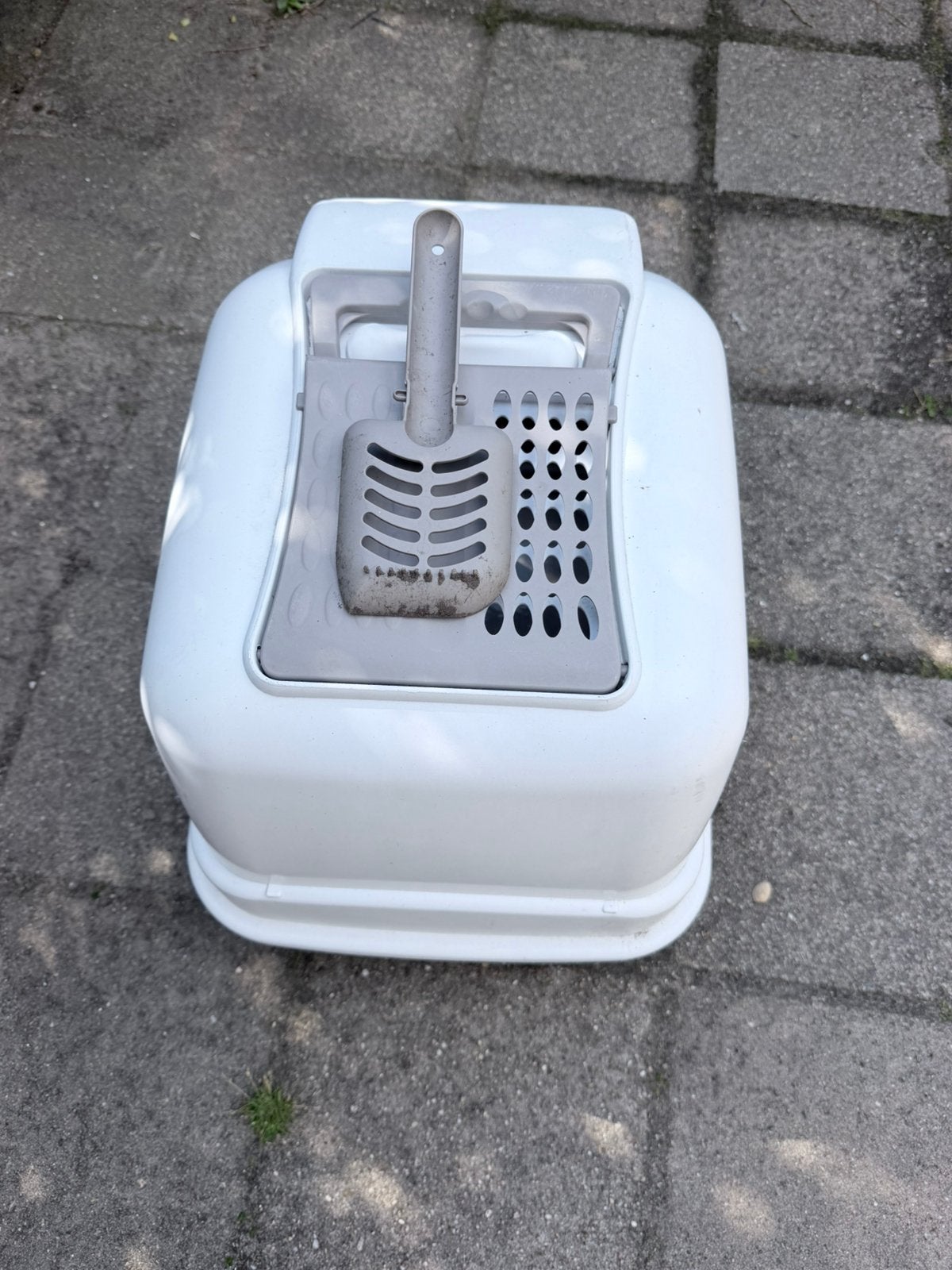 Kattenbak met schepje - Goede staat 20€, Ophalen, Zo goed als nieuw