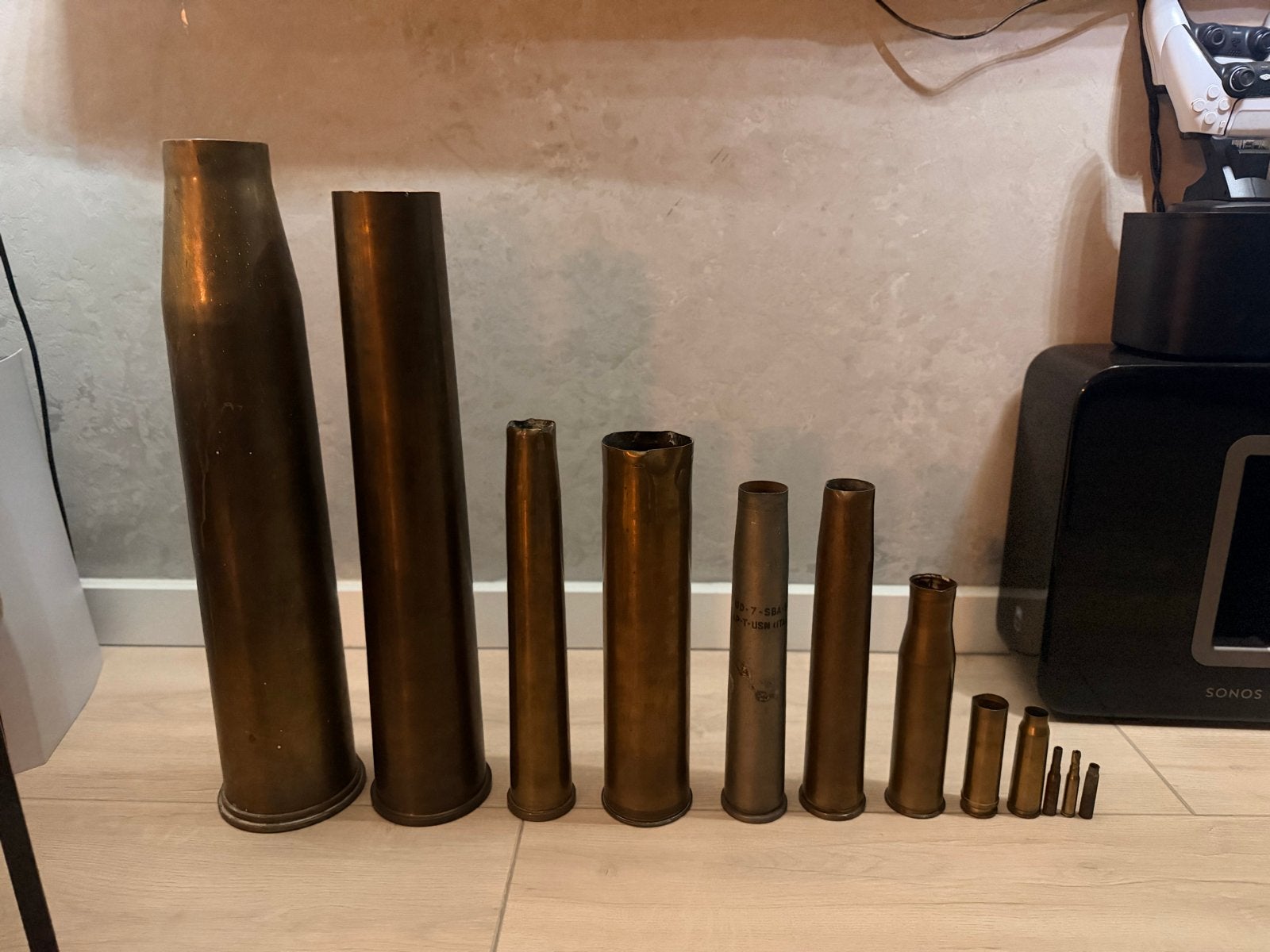 WOII & Koude Oorlog Hulzen - Britse 17 Ponder 13 stuks, Verzamelen, Ophalen of Verzenden, Overige soorten, Overige gebieden, Hulzen of Bodemvondsten
