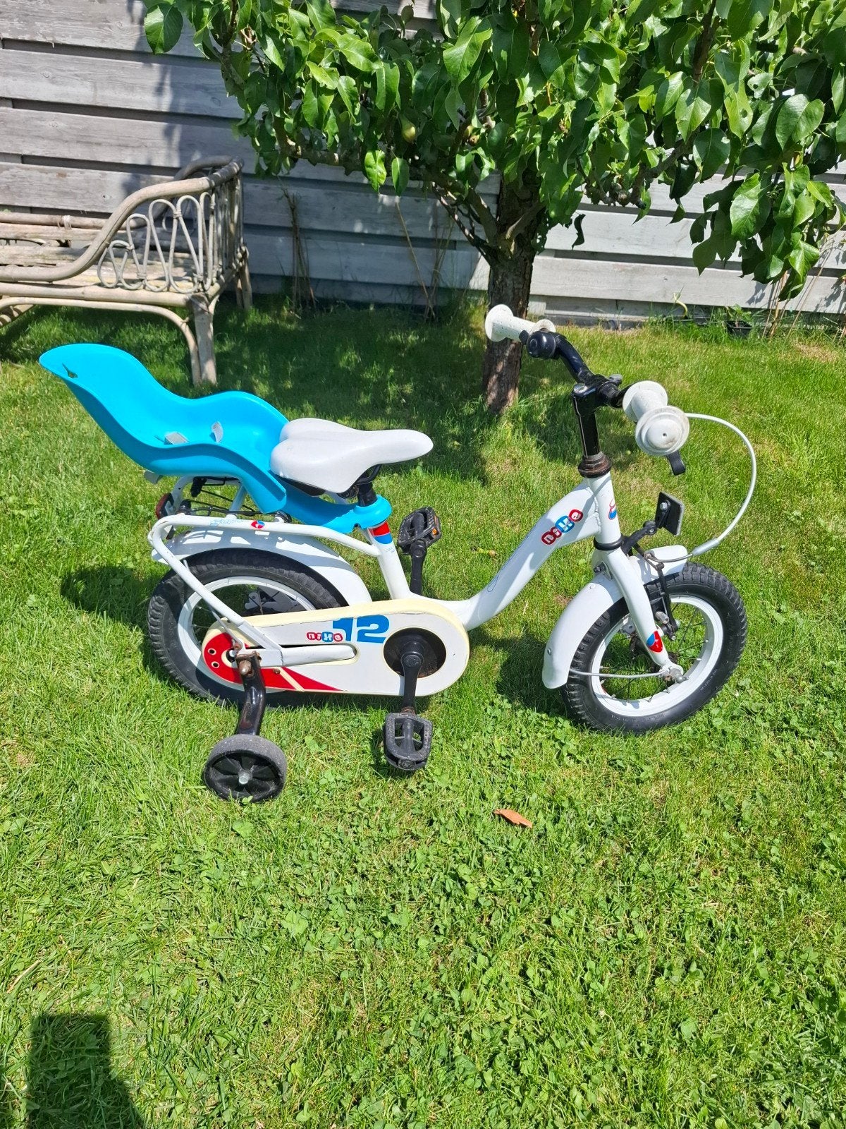 Kinderfiets 12 inch met zijwieltjes en poppenzitje, Fietsen en Brommers, Ophalen, Gebruikt, Minder dan 16 inch, Zijwieltjes