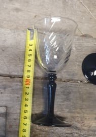 Set van 3 Vintage Luminarc Wijnglazen met Zwarte Voet

Pra, Ophalen of Verzenden, Zo goed als nieuw, Overige typen