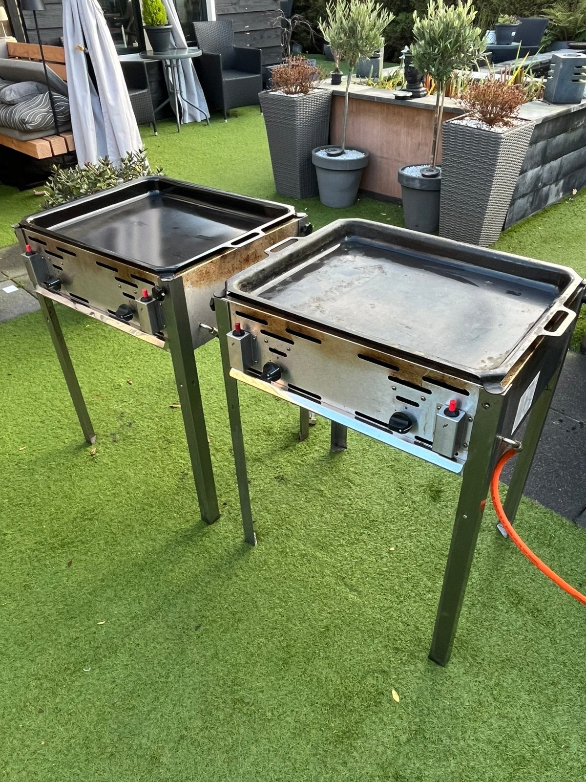 Twee maal Hendi slagers bbq, Ophalen, Gebruikt