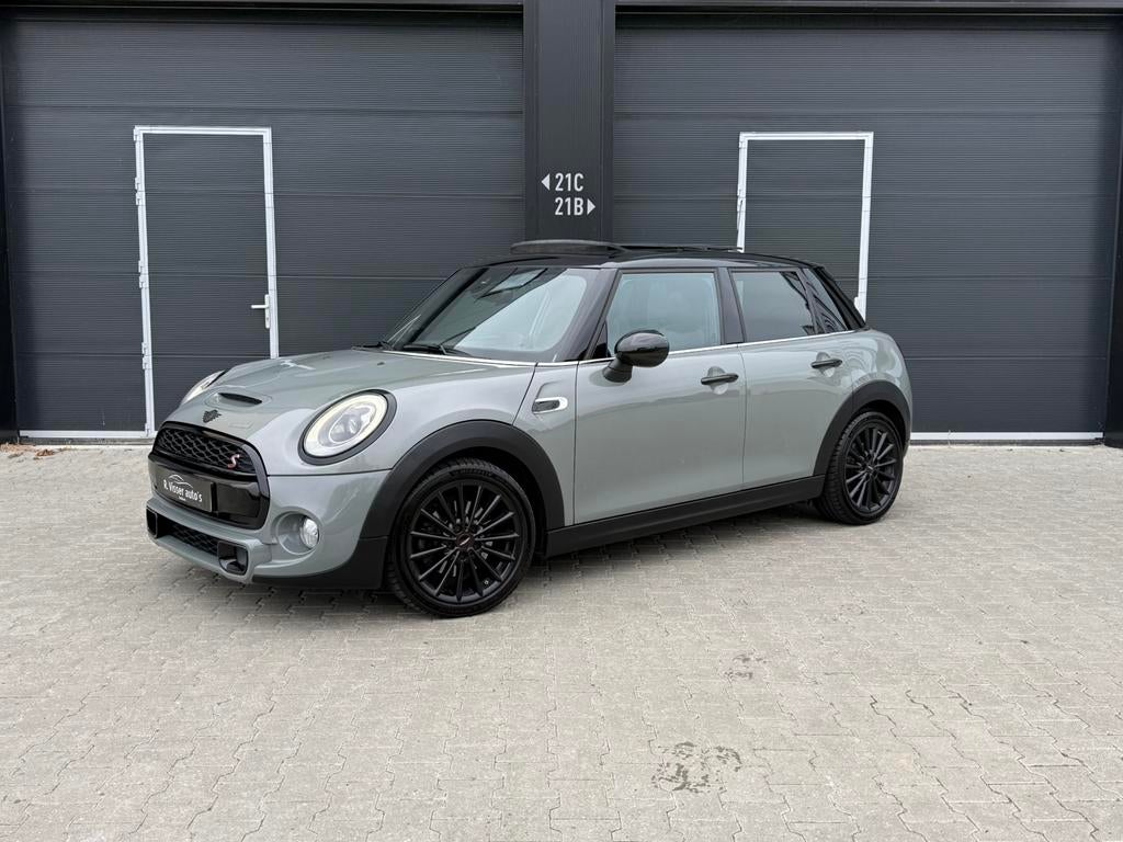 Mini Cooper S 2.0 2015 NAP!/Pano/Remus/Headup/Nardogrijs, Auto's, USB, Cooper S, Zilver of Grijs, 57 €/maand