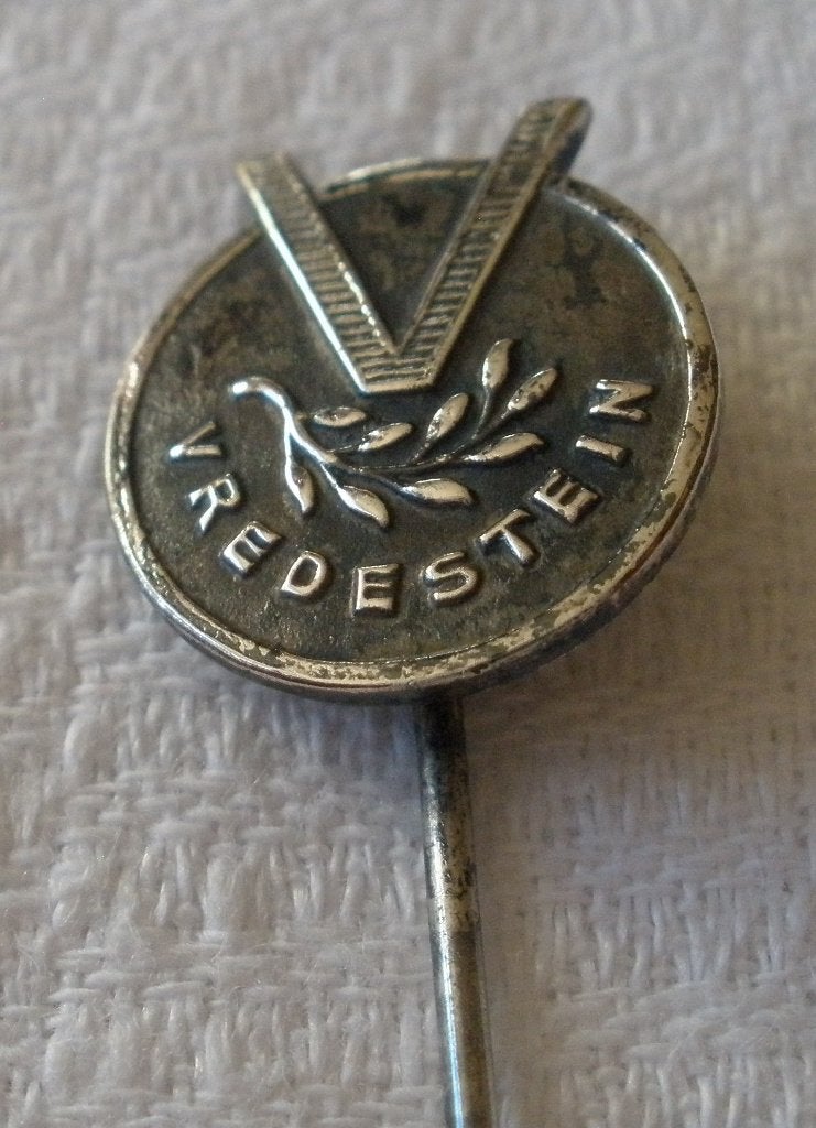 Oud speldje Vredestein - Banden, Ophalen of Verzenden, Gebruikt, Merk, Speldje of Pin
