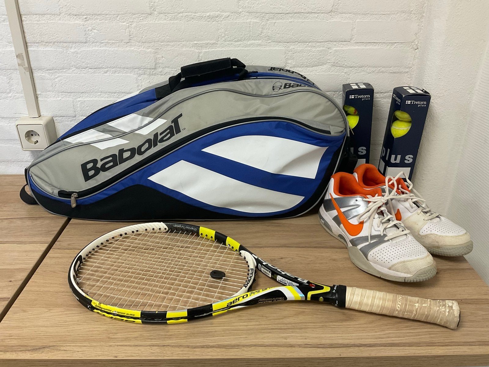 Babolat Aero Pro Drive Tennisset (racket, tas, ballen, schoe, Sport en Fitness, Tennis, Ophalen of Verzenden, Gebruikt, Racket