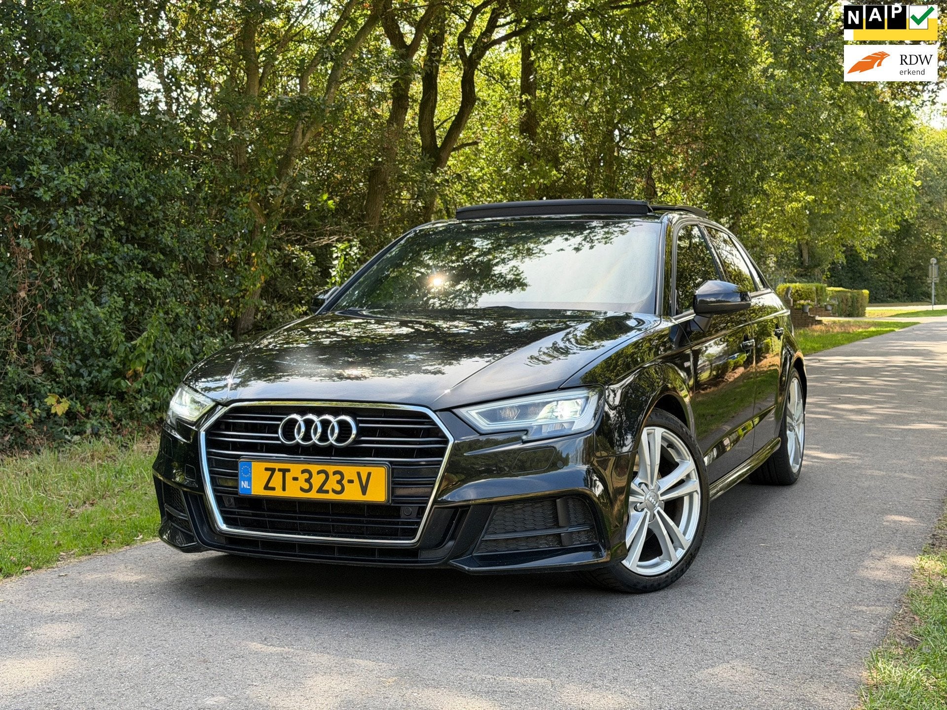 Audi A3 Sportback 40 TFSI Sport S Line Edition | Pano + Virt, Auto's, Parkeerassistent, Gebruikt, Leder en Stof, Zwart
