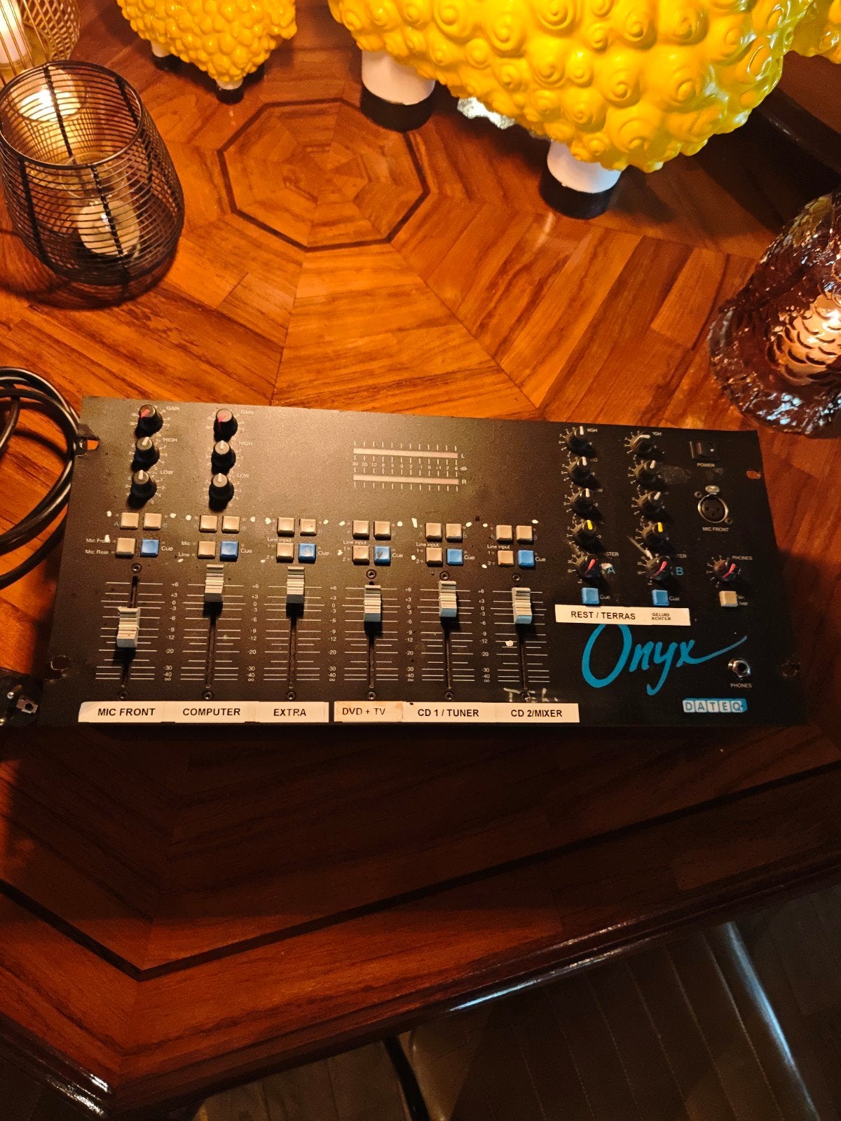 Onyx Dateq Mengpaneel - Gebruikt, Goede Staat, Incl. Adapter, Muziek en Instrumenten, Ophalen, Gebruikt, Minder dan 5 kanalen