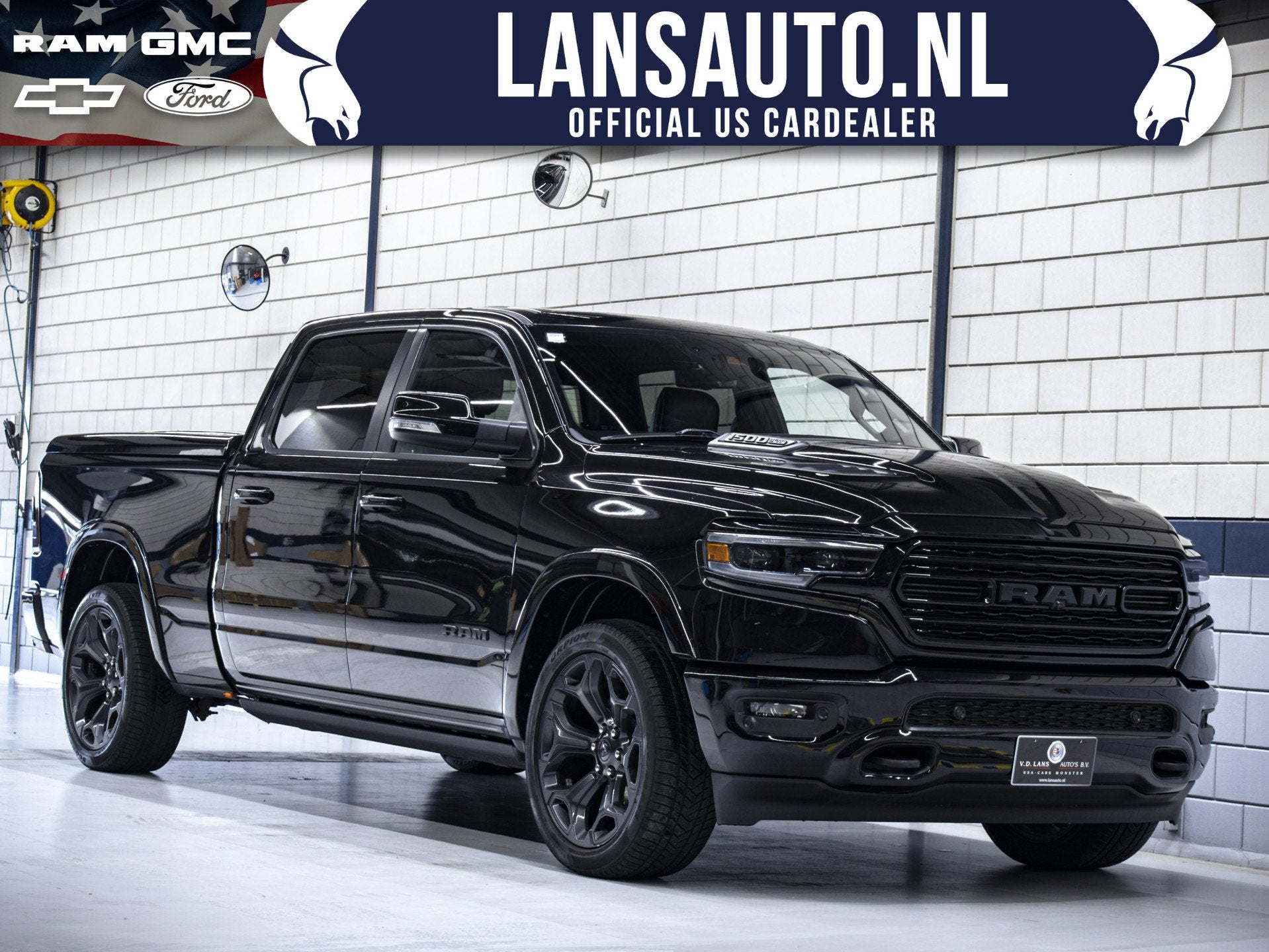 Dodge Ram 1500 Limited Night 5.7L Hemi V8 | Pano| Luchtverin, Automaat, Gebruikt, 5654 cc, 402 pk