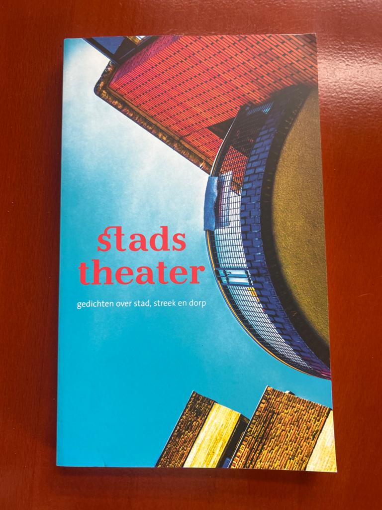 Stadstheater: Gedichten over stad, streek en dorp, Boeken, Ophalen of Verzenden, Zo goed als nieuw, Meerdere auteurs
