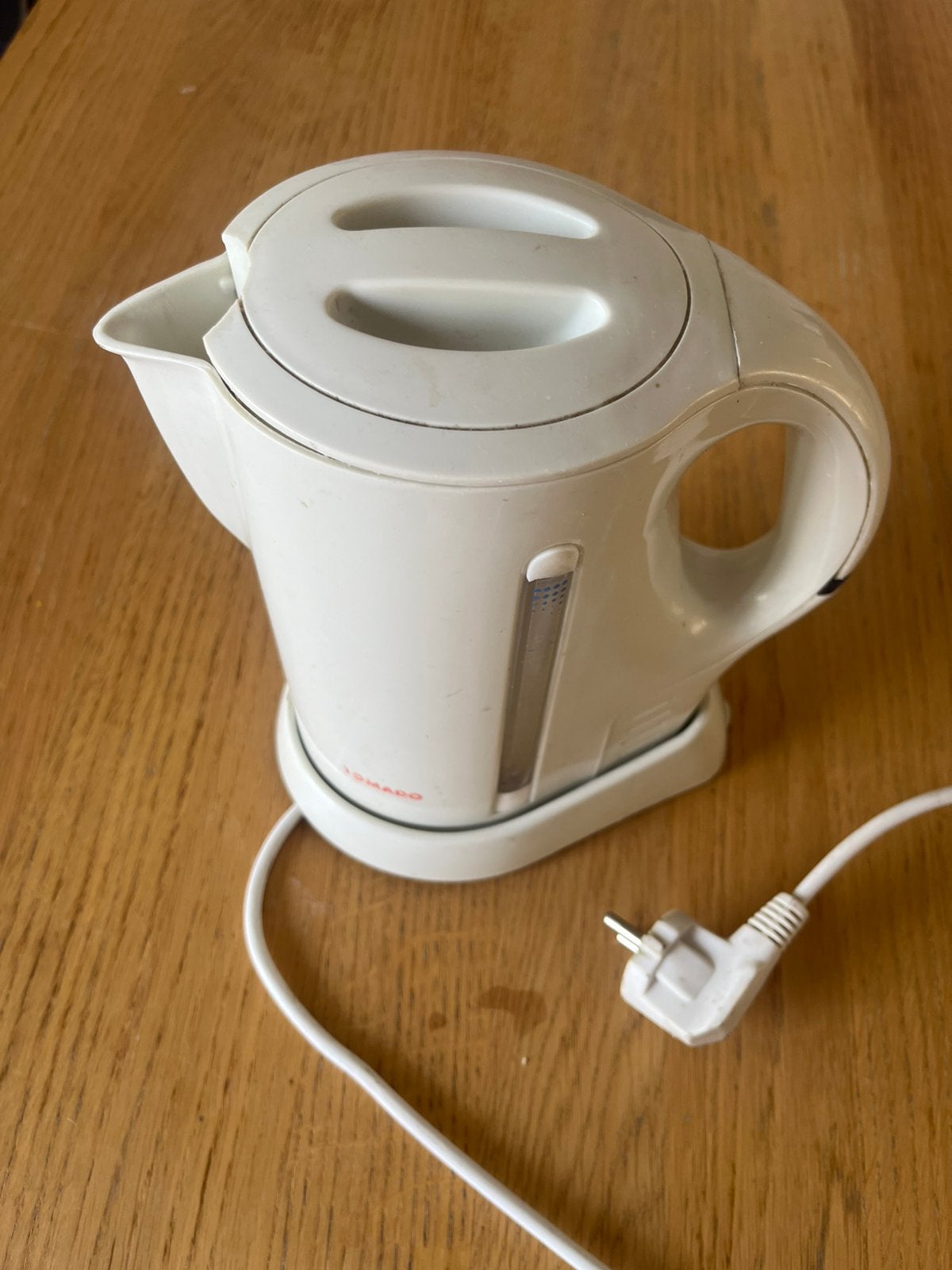 Tomado waterkoker, Witgoed en Apparatuur, Waterkokers, 1 tot 2 liter, Ophalen, Gebruikt