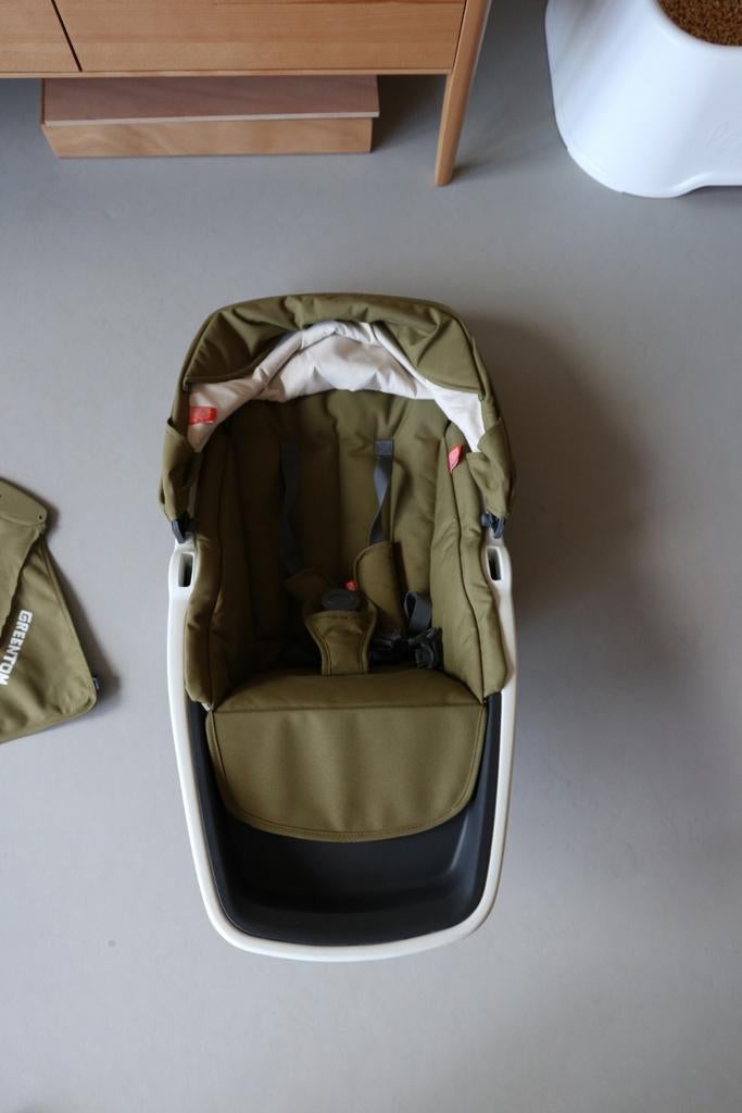 Greentom reversible zitje olijfgroen, Kinderen en Baby's, Kinderwagens en Combinaties, Ophalen, Gebruikt, Overige merken