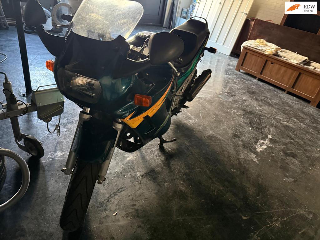 Suzuki Sport GSX 750 F, Bedrijf, Sport, Meer dan 35 kW, 748 cc