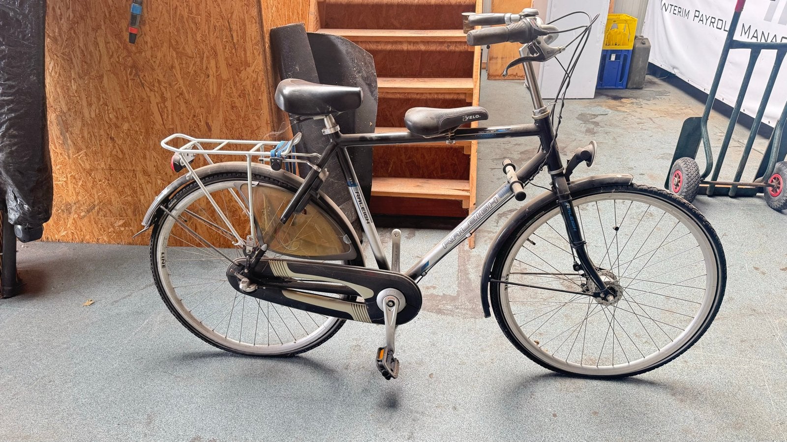 Degelijke raleigh stadsfiets met kinderzitjes, Fietsen en Brommers, Ophalen, Gebruikt, Overige merken