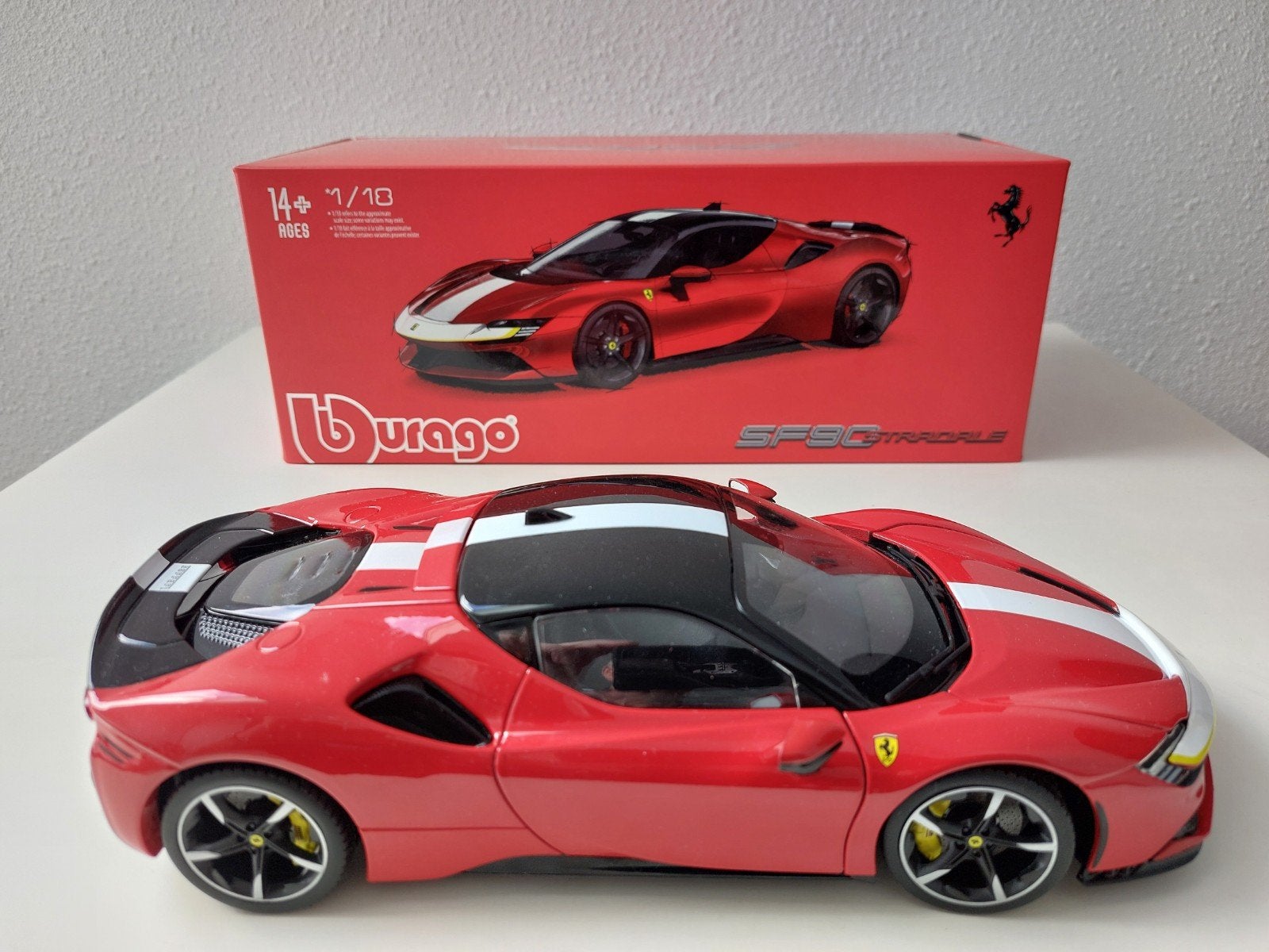 Burago Ferrari SF90 Stradale 1:18 Modelauto Rood, Ophalen, Nieuw
