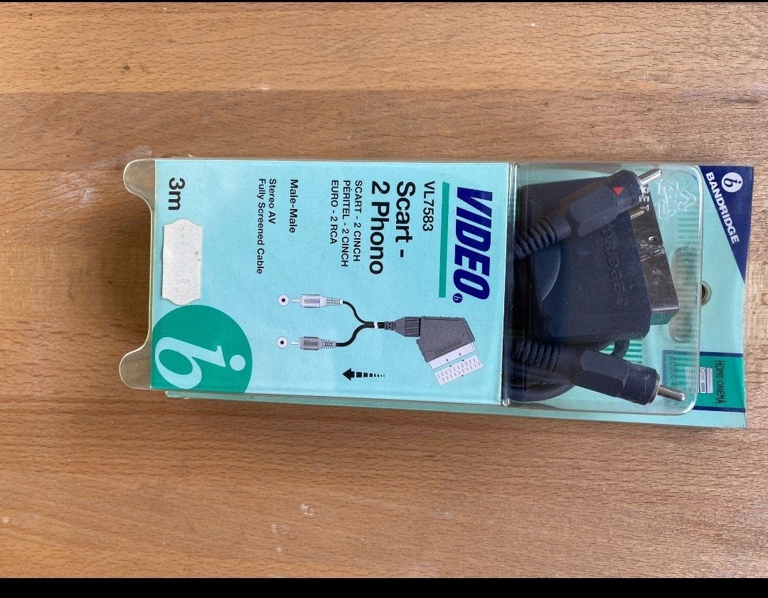 Bandridge Scart naar 2 Phono (RCA) kabel - 3 meter, Ophalen of Verzenden, Nieuw, 2 tot 5 meter, Scartkabel