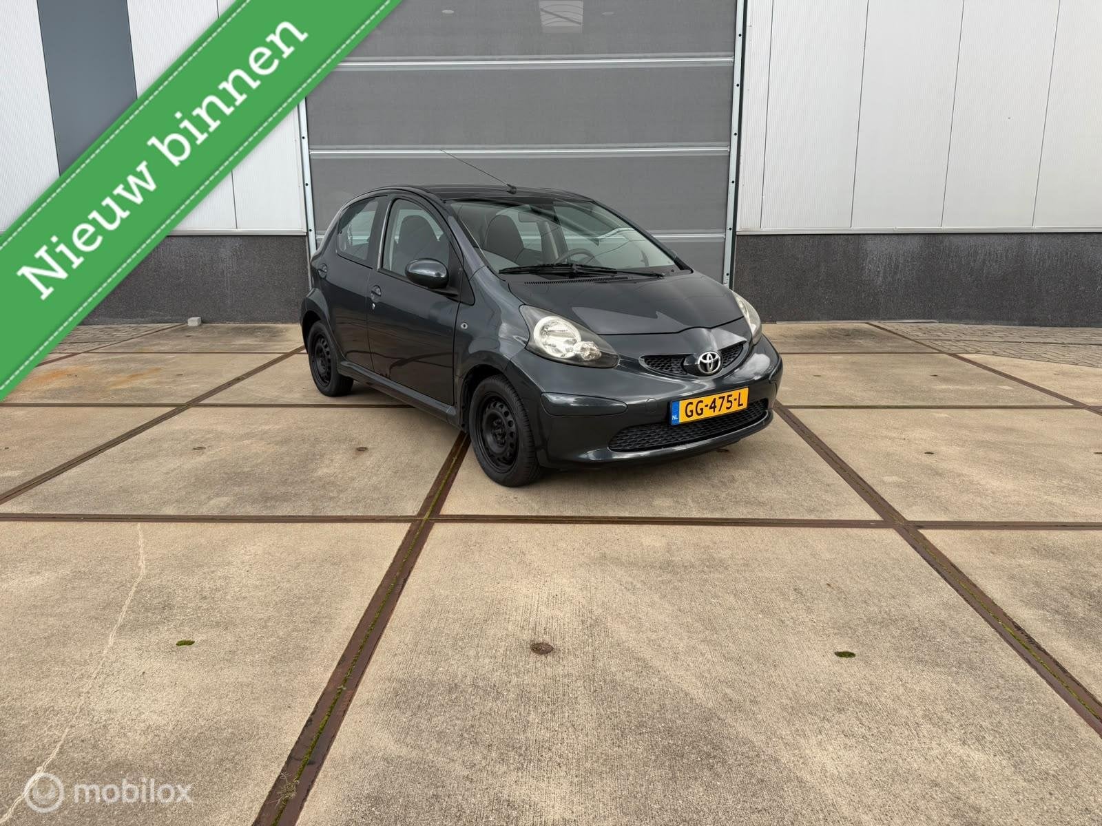 Toyota Aygo 1.0-12V +, Voorwielaandrijving, Gebruikt, 4 stoelen, 68 pk