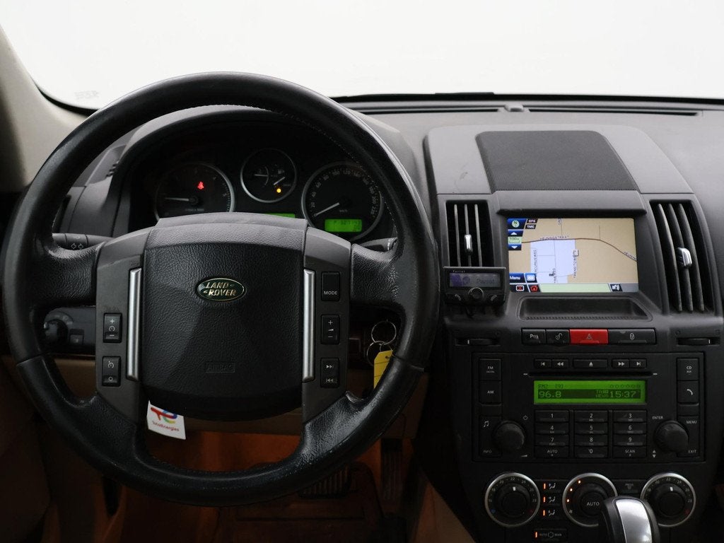 Land Rover Freelander 2.2 TD4 4WD AUT. + LEDER, Auto's, Land Rover, Automaat, Gebruikt, 4 cilinders, 2000 kg