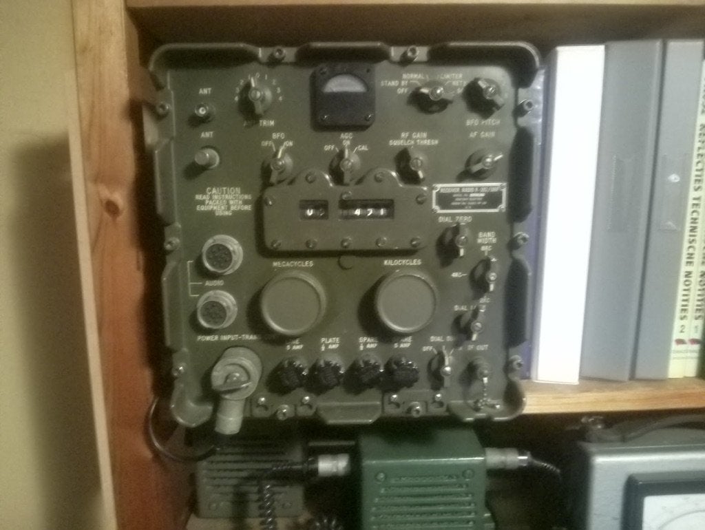 Collins R-392 / URR ontvanger, Ophalen, Gebruikt, Ontvanger