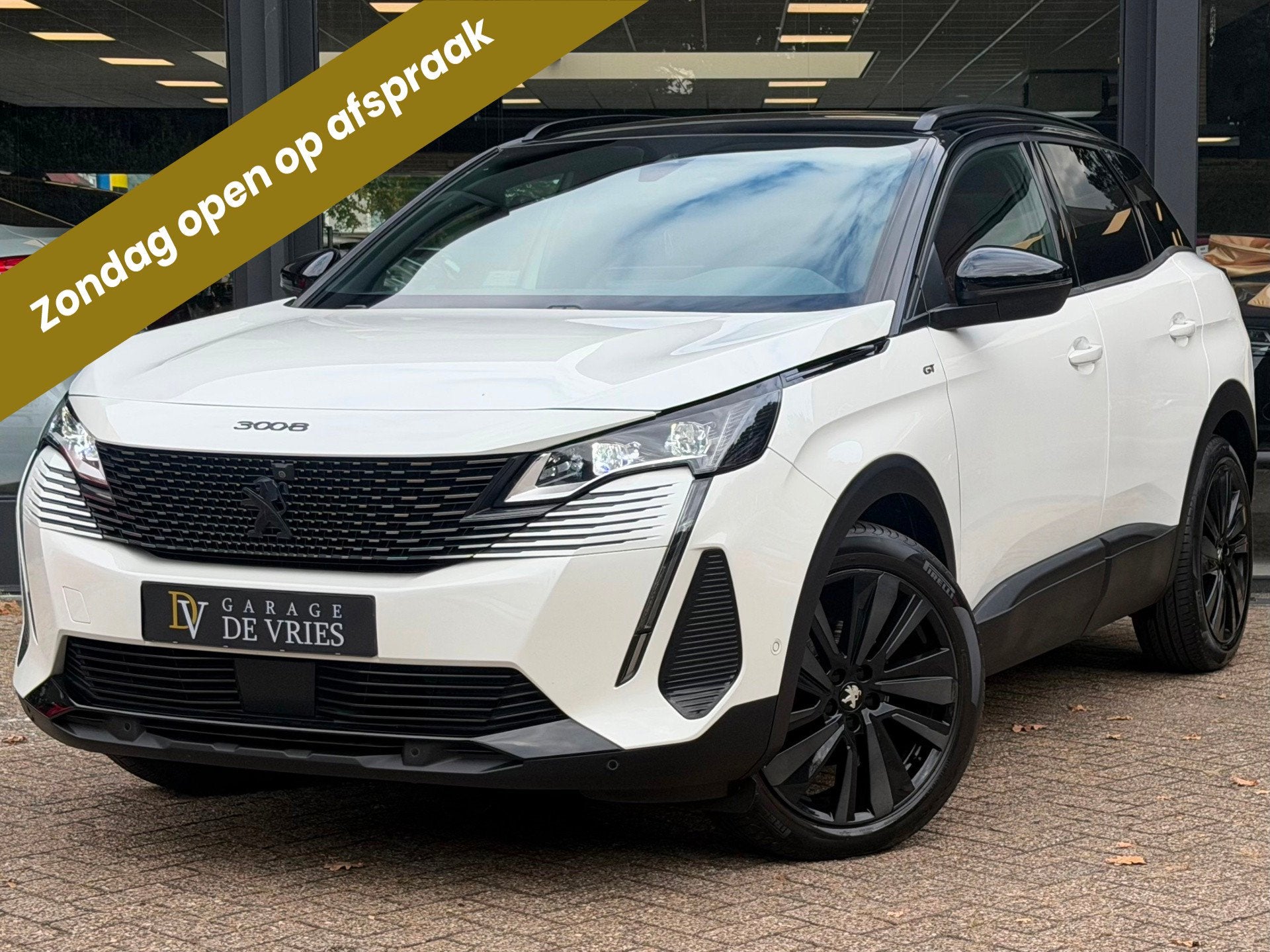Peugeot 3008 1.6 PureTech GT Aut ACC Massage Focal Audio Cam, Auto's, Dealer onderhouden, Gebruikt, 1295 kg, 4 cilinders