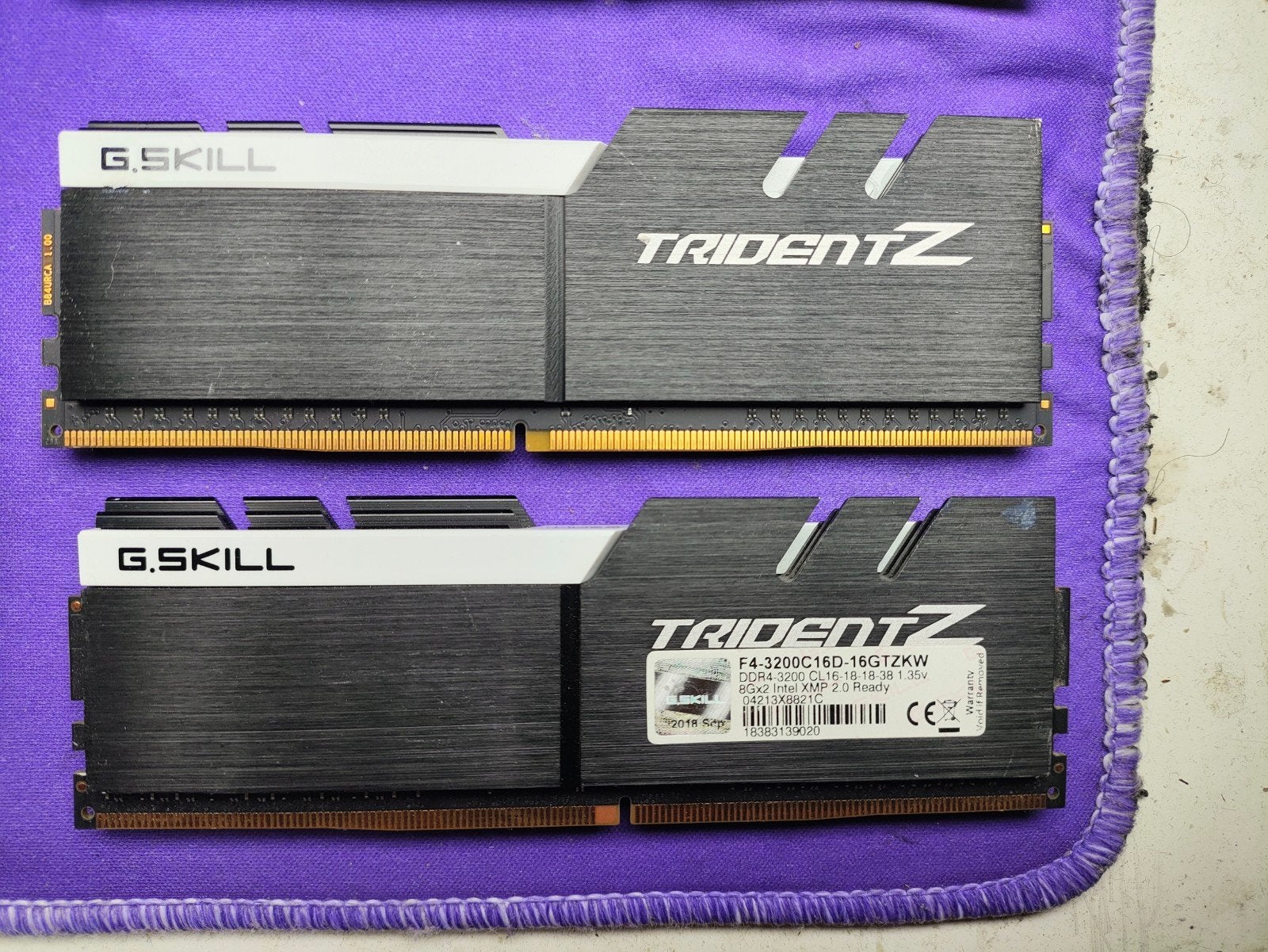G.Skill Trident Z RGB DDR4 RAM 32GB (2x16GB) 3200MHz, 32 GB, DDR4, Ophalen of Verzenden, Zo goed als nieuw