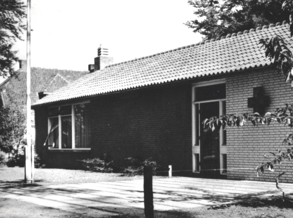 972777	Uddel	Wijkgebouw	1972	Niet gelopen Wederopbouw, Ophalen of Verzenden, 1960 tot 1980, Ongelopen, Gelderland