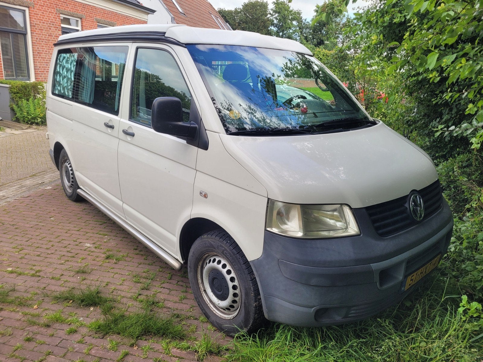 Compacte  T5 Volkswagen Buscamper met hefdak 96KW, Caravans en Kamperen, Campers, Particulier, tot en met 4, Buscamper of Camperbus