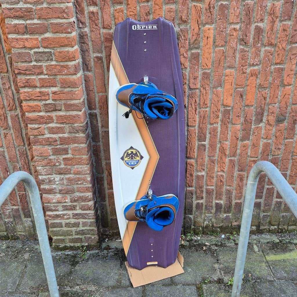 Wakeboard Obrien Player 143 met bindingen, Ophalen, Gebruikt, Board en Schoenen