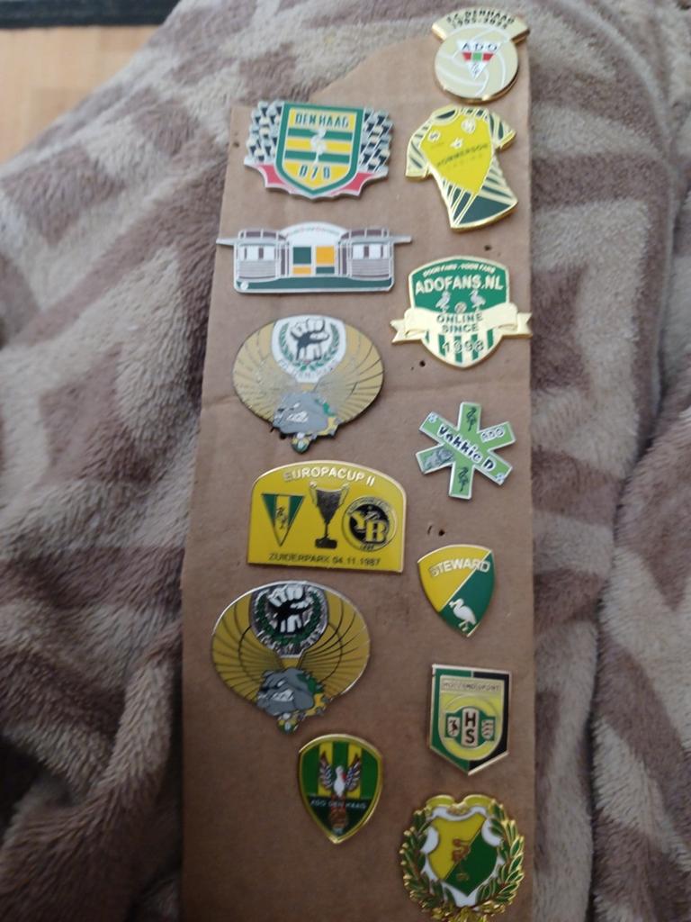 Pins en spelden ruim 50 verschillende ADO Den Haag Fc Den Ha, Ophalen, Overige binnenlandse clubs